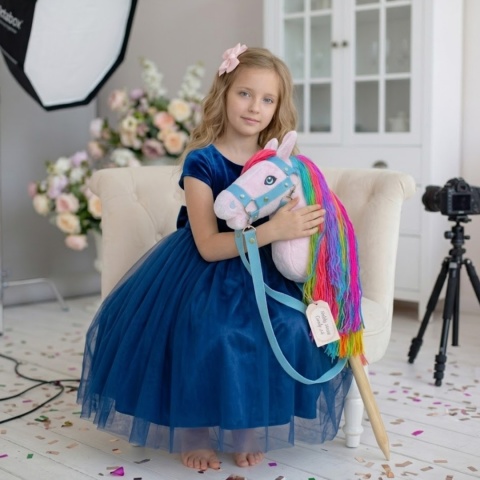 Hobby Horse A4 różowy "Candy" + kantar + wodze