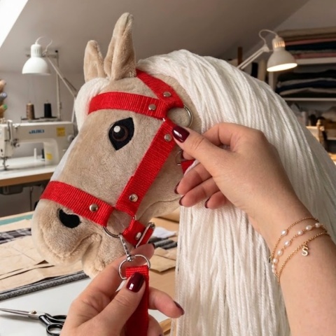 Regulowany kantar + wodze czerwony dla Hobby Horse A3